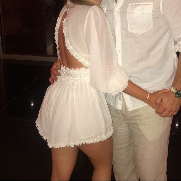 White backless romper - Picture 3 of 3